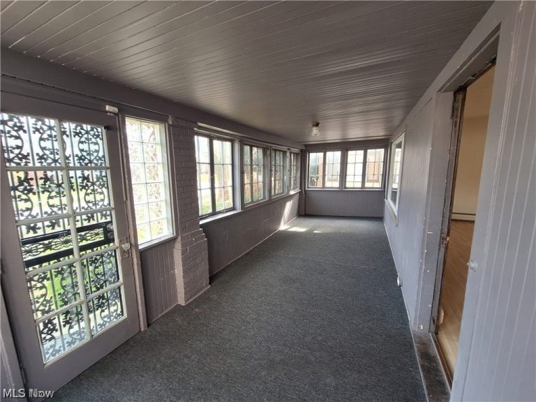 1018 169th Street, Cleveland, OH - Photo 8