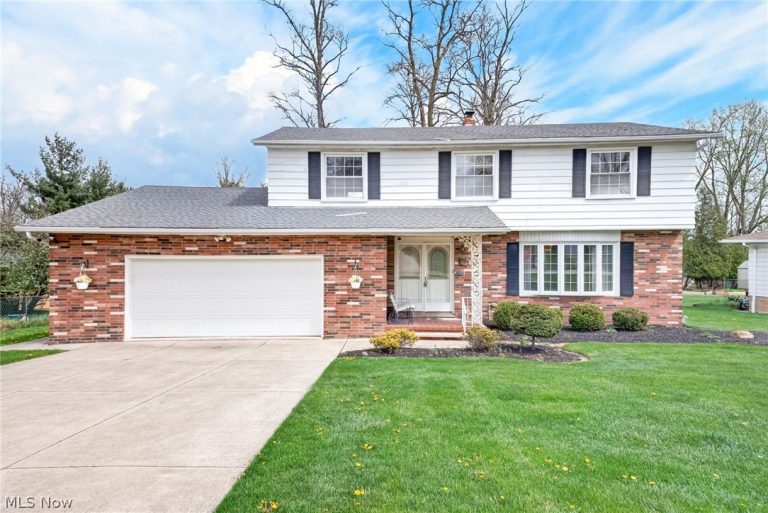 2300 Green Acres Drive, Parma, OH, 44134