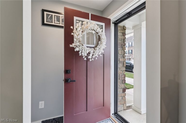 1450 Caymus Court, Avon, OH - Photo 3