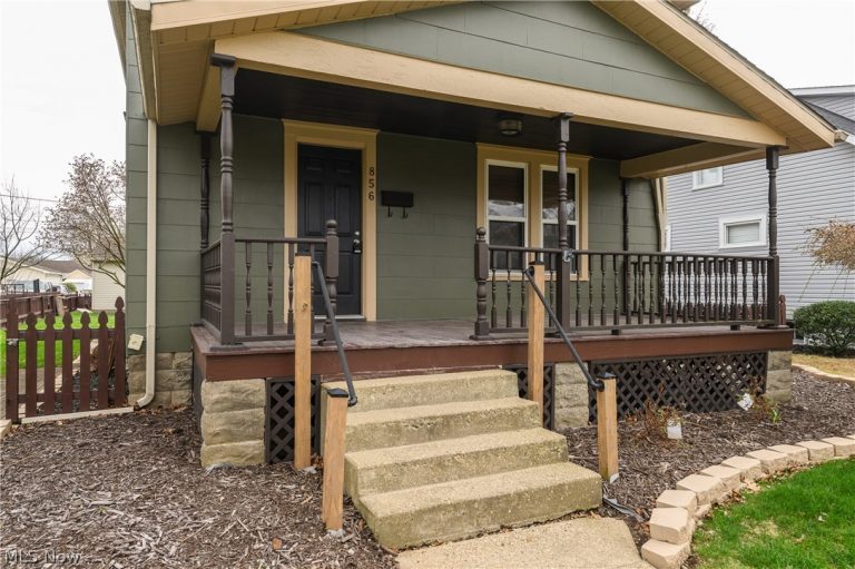 856 Baker Avenue, New Philadelphia, OH - Photo 3