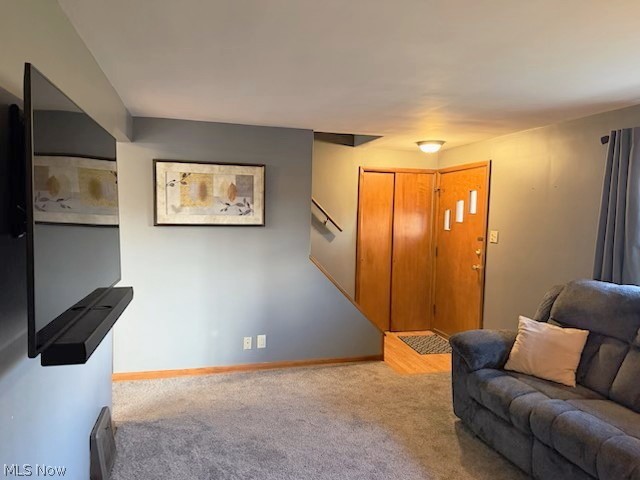 545 Royer Avenue, North Canton, OH - Photo 2