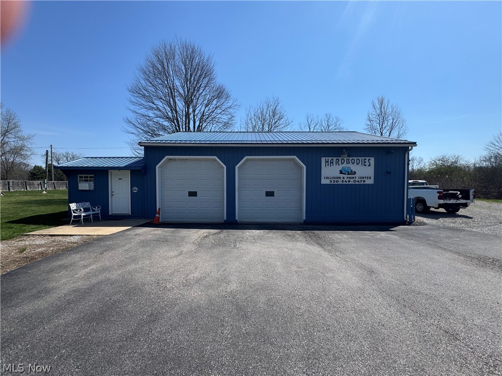 2719 Columbiana Road, New Springfield, OH