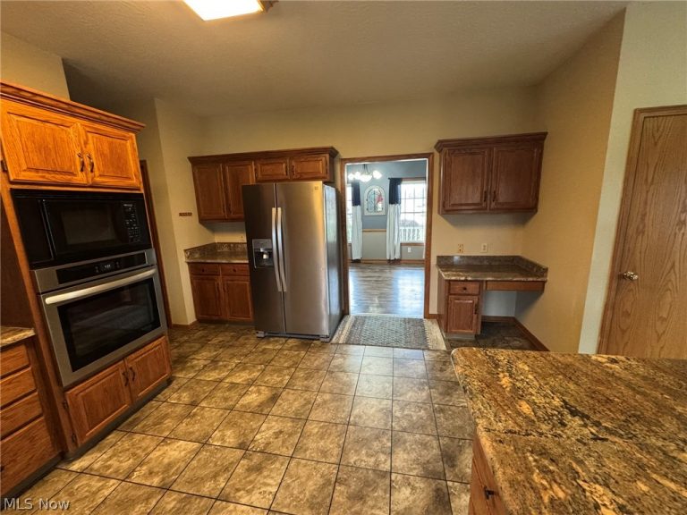 1965 Augusta Drive, Massillon, OH - Photo 6