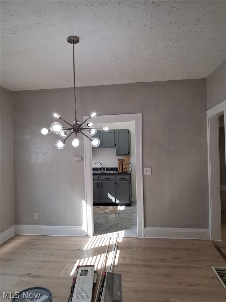 13509 Edgewood Avenue, Cleveland, OH - Photo 6