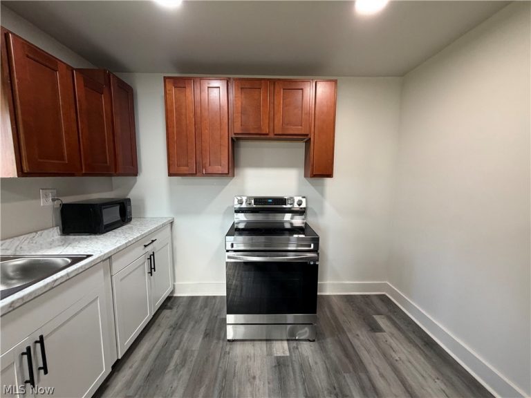 343 Stewart Street, Zanesville, OH - Photo 8