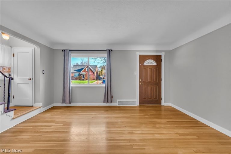 14721 Harley Avenue, Cleveland, OH - Photo 3