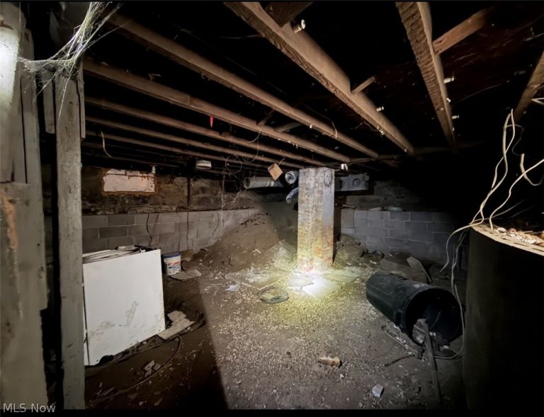 1596 32nd Street, Cleveland, OH - Photo 4