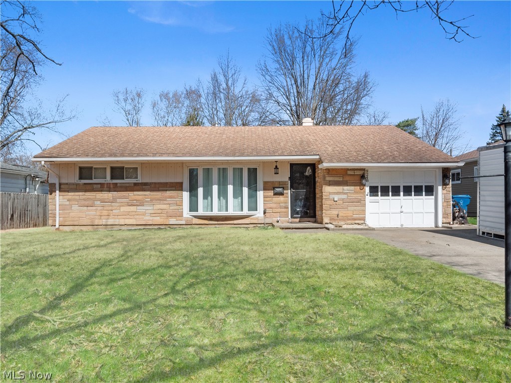 9248 Lynnhaven Road, Parma Heights, OH