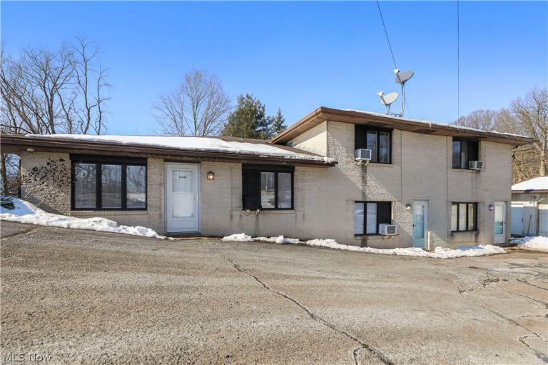 12447 Cleveland Avenue, Uniontown, OH, 44685