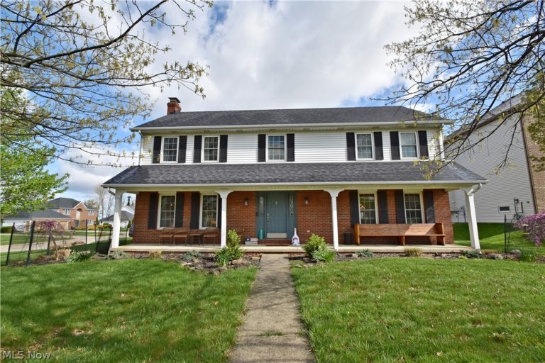 9540 Yvonne Drive, North Royalton, OH - Photo 2