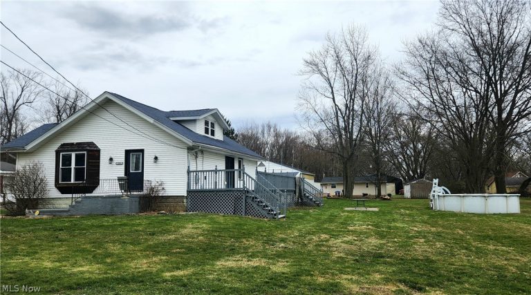 2416 Bakerwood Drive, Massillon, OH - Photo 4