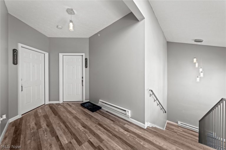5547 Beavercrest Drive #211, Lorain, OH - Photo 2