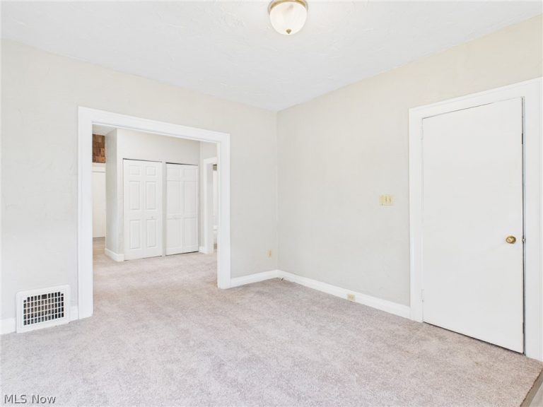 535 Gage Street, Akron, OH - Photo 5
