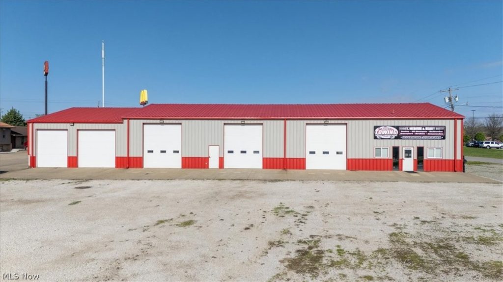 1010 10th Street, Vienna, WV