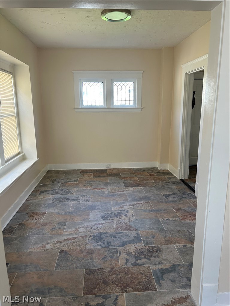 3120 Saratoga Avenue, Cleveland, OH - Photo 3