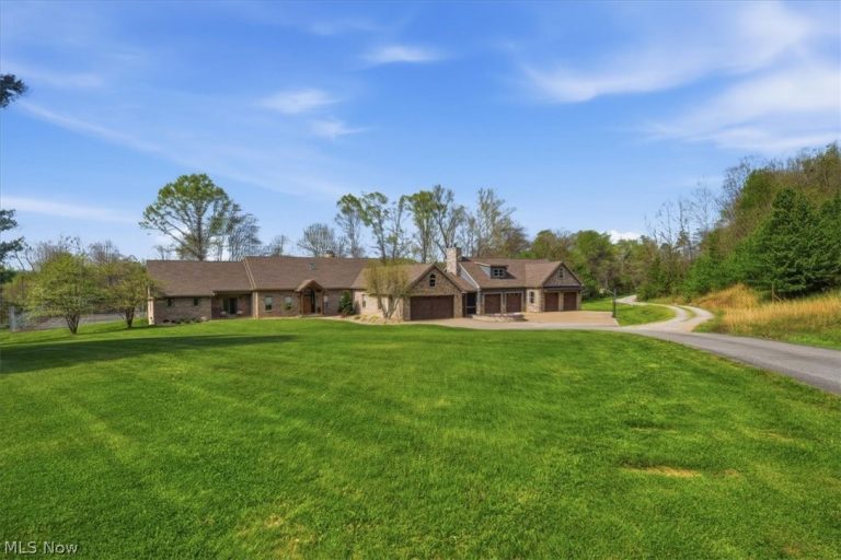 151 Dover Road, Washington, WV - Photo 2