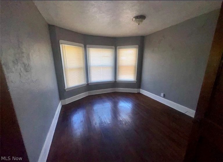 10006 Pierpont Avenue, Cleveland, OH - Photo 3