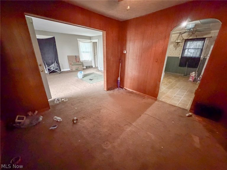 603 Belmont Avenue, Niles, OH - Photo 6