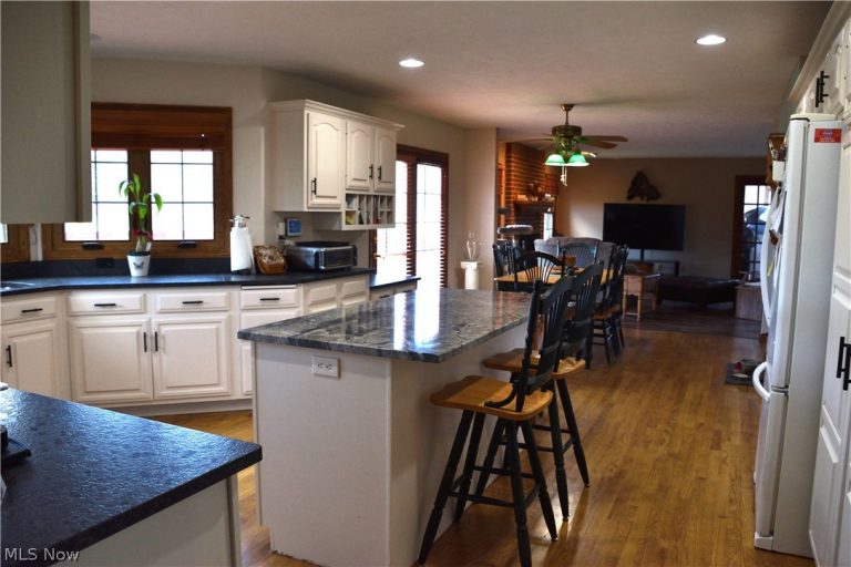 2285 Thoroughbred Drive, Wadsworth, OH - Photo 6