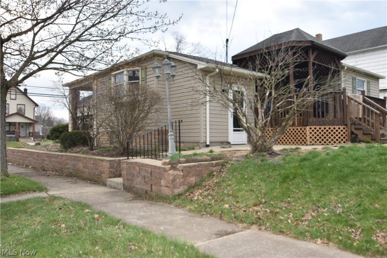 189 Center Street, Struthers, OH - Photo 6