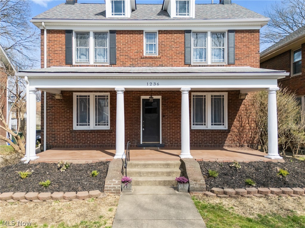 1236 Perkins Avenue, Canton, OH