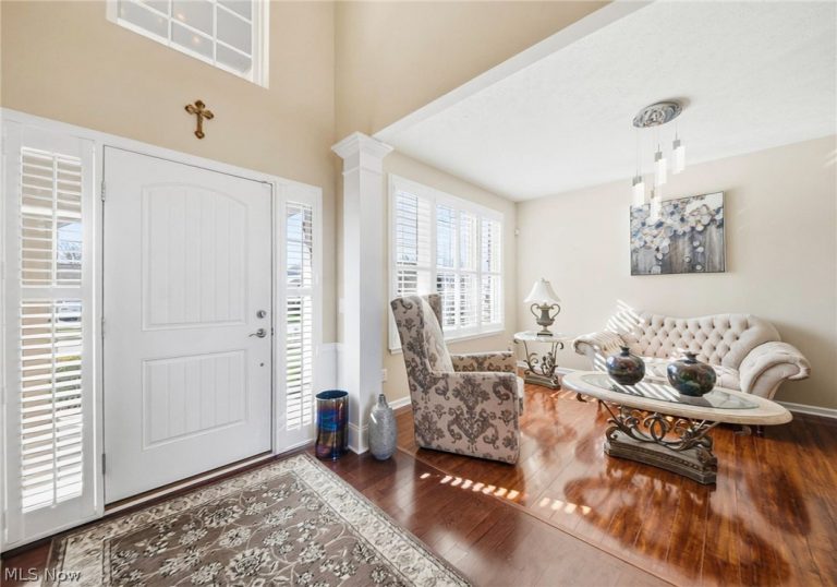 18229 Clare Court, Strongsville, OH - Photo 3