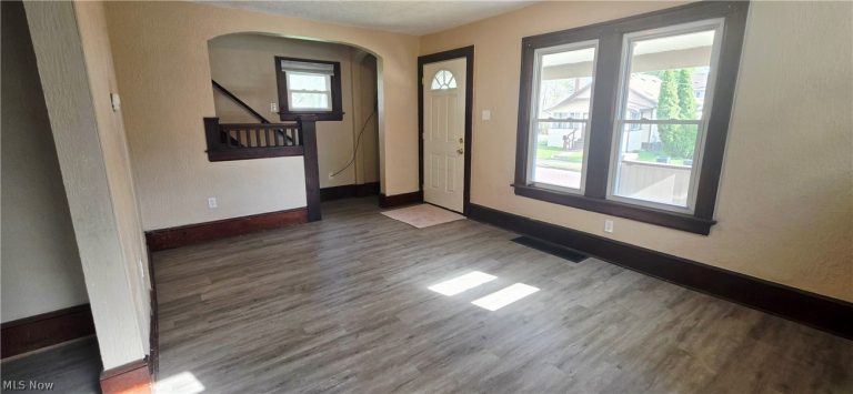 147 Brighton Drive, Akron, OH - Photo 3