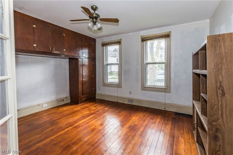 3358 30th Street, Cleveland, OH - Photo 3