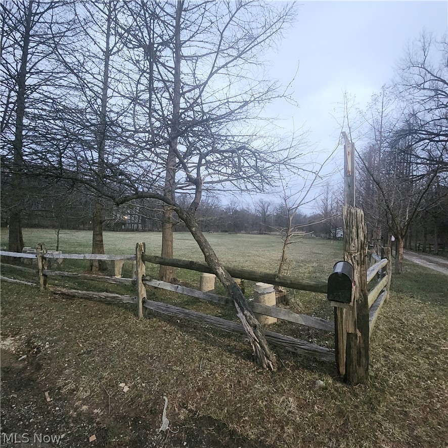 7640 Eastland Road, Middleburg Heights, OH