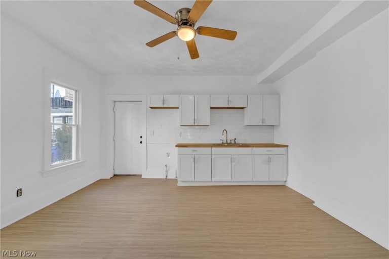 1139 74th Street, Cleveland, OH - Photo 8