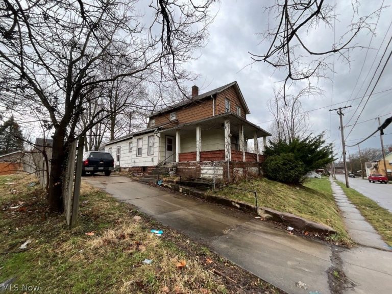 7300 Claasen Avenue, Cleveland, OH - Photo 8