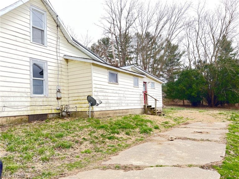 1705 Coal Street, Chesterhill, OH - Photo 3