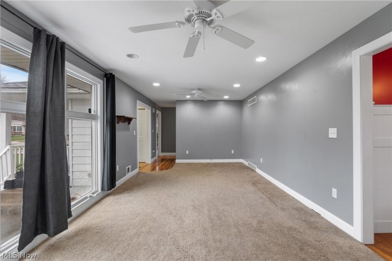 366 Lansing Road, Akron, OH - Photo 5