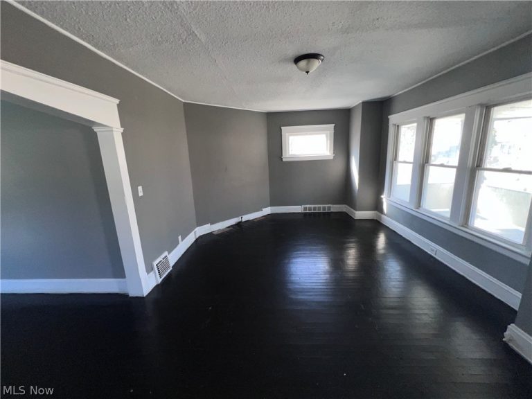 4291 114th Street, Cleveland, OH - Photo 3