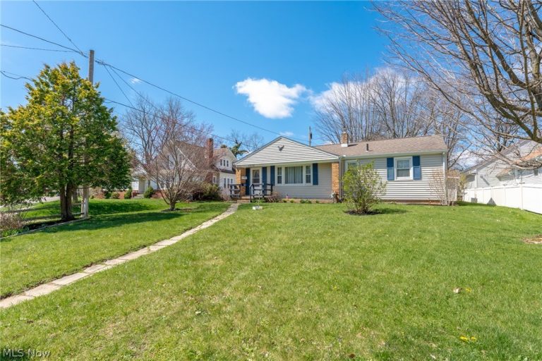 1539 Parkway Boulevard, Alliance, OH - Photo 3