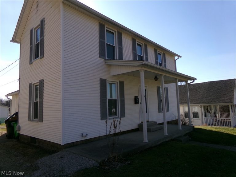 1215 Denman Avenue, Coshocton, OH - Photo 4