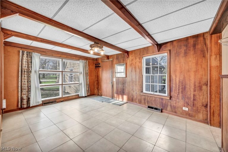 2526 River Road, Willoughby Hills, OH - Photo 8
