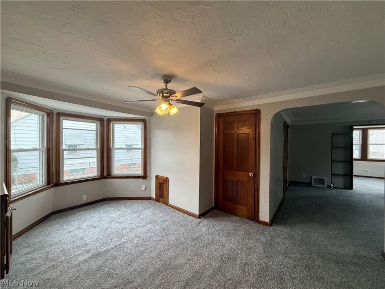 6715 Theota Avenue #DOWN, Parma, OH - Photo 2