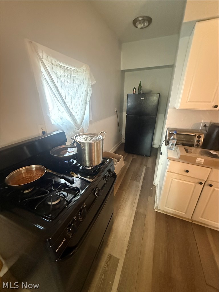 9515 Easton Avenue, Cleveland, OH - Photo 6