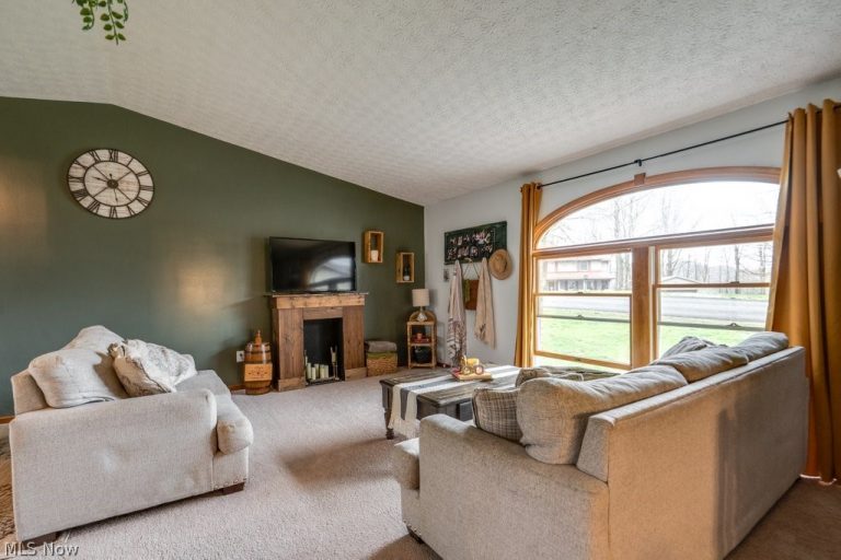 66 Manito Trail, Malvern, OH - Photo 6