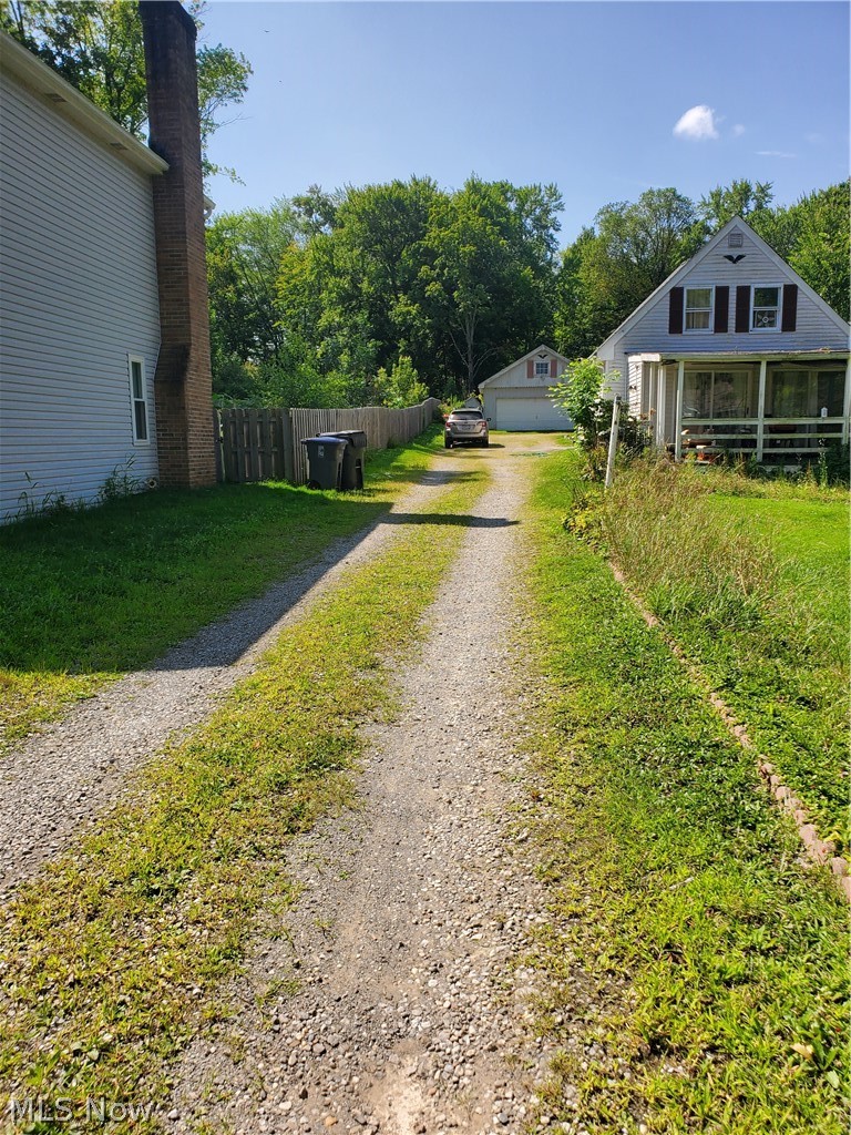 32700 Pettibone Road, Solon, OH - Photo 8
