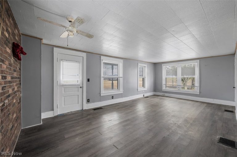 18029 Jericho Road, Dalton, OH - Photo 8