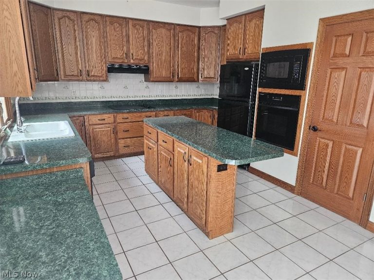 2674 High Hampton Trail, Cuyahoga Falls, OH - Photo 4