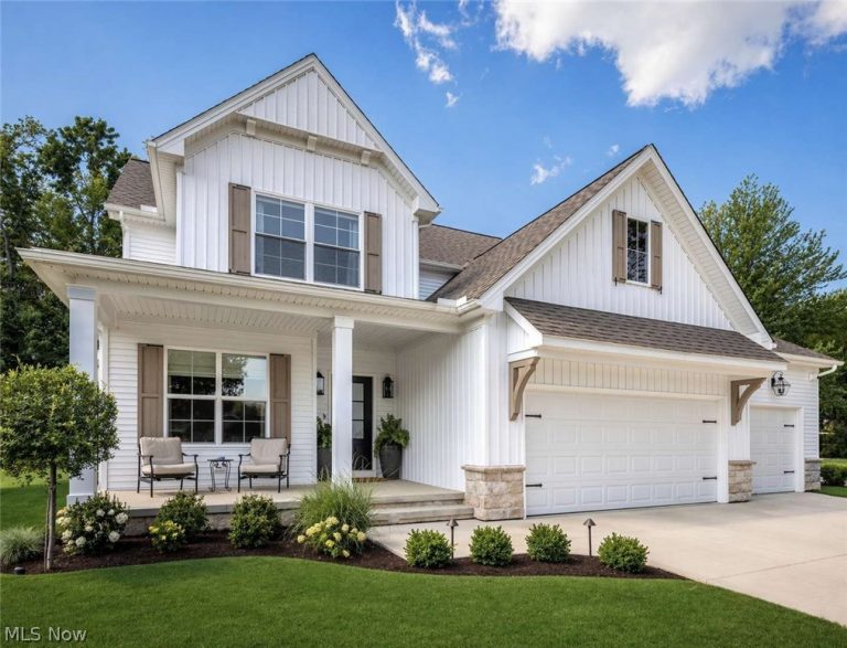 4879 Oakdale Drive, Willoughby, OH - Photo 2