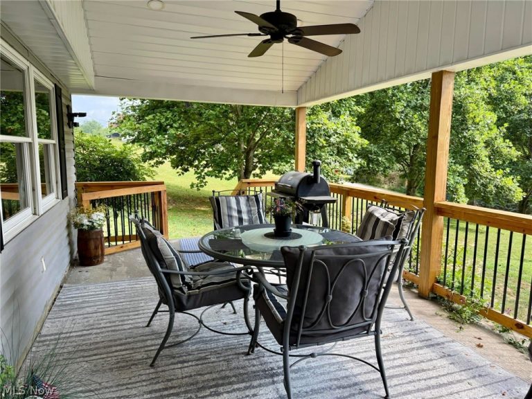 132 Valley Drive, Richmond, OH - Photo 8