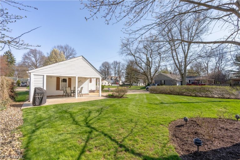 1345 Lipton Avenue, North Canton, OH - Photo 3