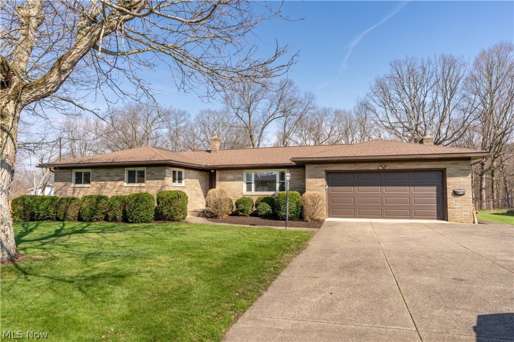 155 Moore Road, Akron, OH