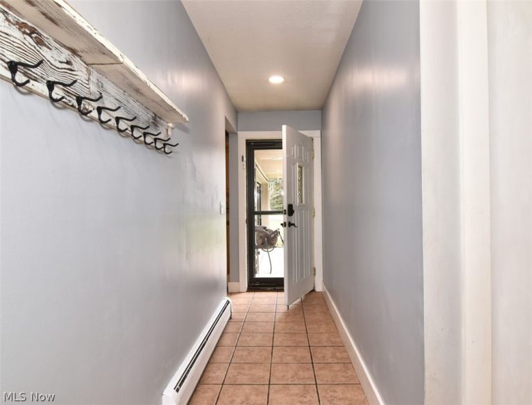 8803 Evergreen Drive, Mentor, OH - Photo 5