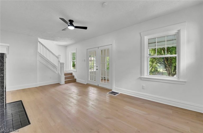 1584 Hampton Road, Akron, OH - Photo 8