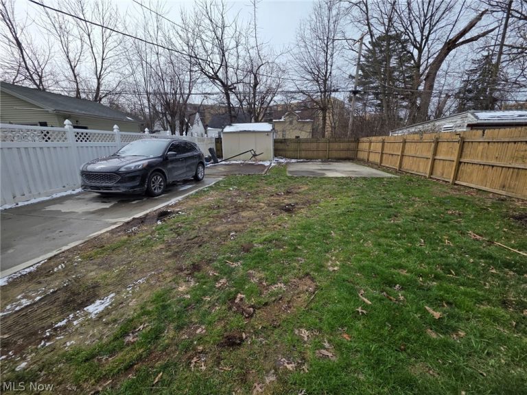1566 195th Street, Euclid, OH - Photo 5